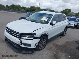 2018 Volkswagen Tiguan SEL with VIN 3VV3B7AX7JM219565, listed as a IAAI auction lot 41906582 with 92,391 mi miles. Bid and sale history available at carsss.com. Image 2.