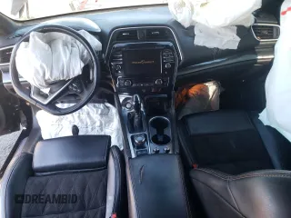 2019 Nissan Maxima Platinum z VIN 1N4AA6AV9KC374886, wystawiony jako Copart lot #74562913 z przebiegiem 49 599 mil mil oraz Szkoda całkowita • Salvage title. Historia ofert i sprzedaży dostępna na DreamBid. Obrazek 8.