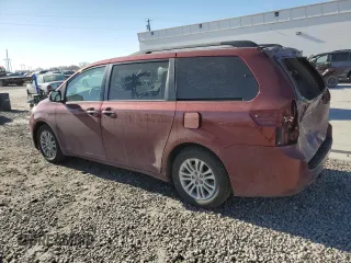 2016 Toyota Sienna XLE with VIN 5TDYK3DC9GS755500, listed as a Copart auction lot 42831485 with 60,890 mi miles and Salvage Title. Bid and sale history available at carsss.com. Image 2.
