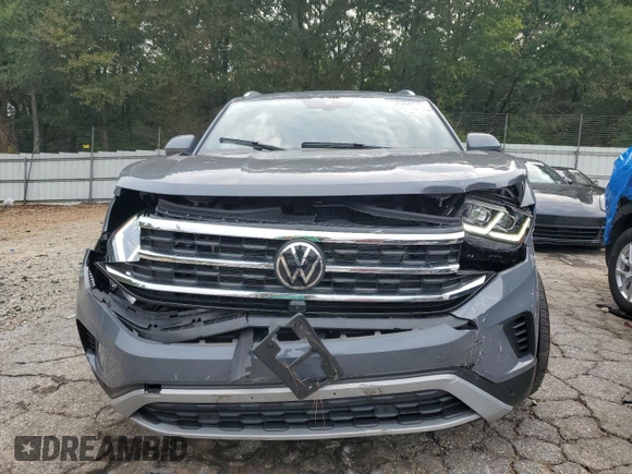 2021 Volkswagen Atlas SEL Premium with VIN 1V2TE2CA9MC233344, listed as a Copart auction lot 67755073 with 22,039 mi miles and . Bid and sale history available at DreamBid. Image 5.