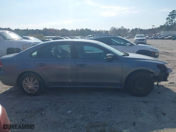 2015 Volkswagen Passat 1.8T S with VIN 1VWAT7A33FC053258, listed as a IAAI auction lot 40951558 with 137,016 mi miles. Bid and sale history available at carsss.com. Image 13.