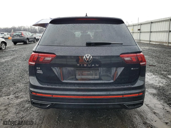 2023 Volkswagen Tiguan SE R-Line Black with VIN 3VV8B7AX7PM027416, listed as a Copart auction lot 50205645 with 39,095 mi miles and Salvage Title. Bid and sale history available at carsss.com. Image 6.
