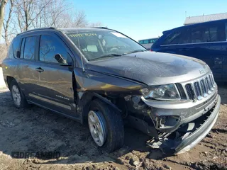 2017 Jeep Compass Sport with VIN 1C4NJCBB6HD132168, listed as a IAAI auction lot 41427644 with 97,000 mi miles and . Bid and sale history available at carsss.com. Image 6.