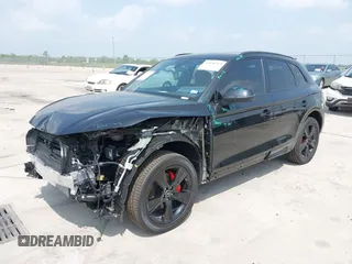 2025 Audi Q5 S line Premium z VIN WA1GAAFY3S2040329, wystawiony jako IAAI lot #41896569 z przebiegiem 2 575 mil mil oraz . Historia ofert i sprzedaży dostępna na DreamBid. Obrazek 17.