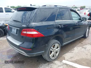 2014 Mercedes-Benz M 350 with VIN 4JGDA5JB4EA324321, listed as a IAAI auction lot 42393257 with 96,118 mi miles and . Bid and sale history available at DreamBid. Image 4.