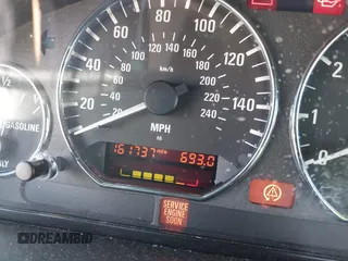 2001 BMW Z3 3.0 с VIN WBACN53401LL48257, выставлен на аукционе IAAI как лот 42386916 с пробегом 161 737 миль миль и . История ставок и продаж доступна на DreamBid. Изображение 7.