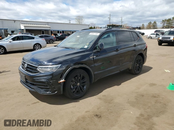 2022 Volkswagen Tiguan SE R-Line Black z VIN 3VV8B7AX9NM118989, wystawiony jako Copart lot #53507765 z przebiegiem 41 852 mil mil oraz Szkoda całkowita • Salvage title. Historia ofert i sprzedaży dostępna na DreamBid. Obrazek 1.