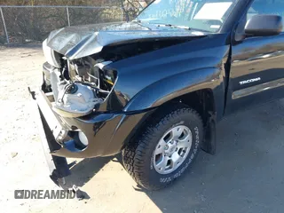 2009 Toyota Tacoma PreRunner with VIN 3TMJU62N99M074807, listed as a IAAI auction lot 41664211 with 230,481 mi miles. Bid and sale history available at carsss.com. Image 18.