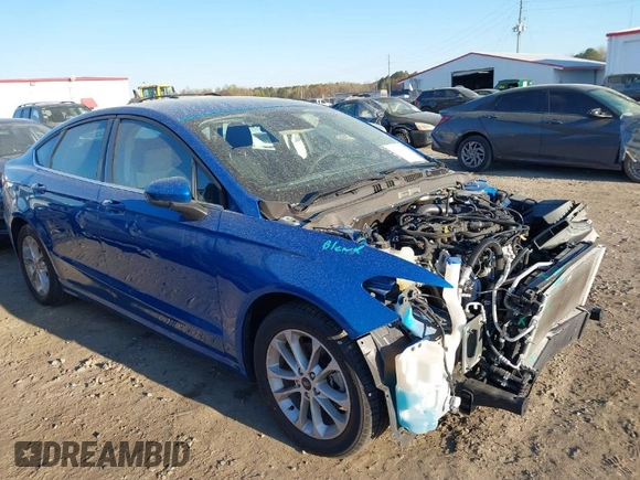 2020 Ford Fusion SE with VIN 3FA6P0HDXLR257562, listed as a IAAI auction lot 41882618 with 54,045 mi miles. Bid and sale history available at carsss.com. Image 1.