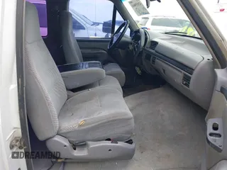 1996 Ford F-250 with VIN 1FTHX25F4TEB61031, listed as a IAAI auction lot 42055061 with 338,618 mi miles. Bid and sale history available at carsss.com. Image 5.