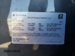 2023 Rivian R1S Adventure z VIN 7PDSGABA3PN018823, wystawiony jako Copart lot #53184595 z przebiegiem 36 677 mil mil oraz Szkoda całkowita • Salvage title. Historia ofert i sprzedaży dostępna na DreamBid. Obrazek 15.