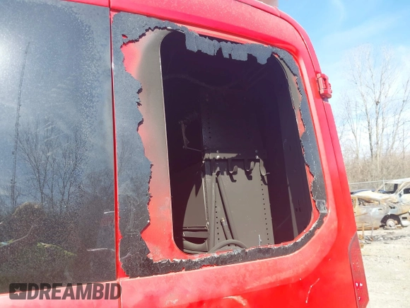 2016 Ford Transit Cargo z VIN 1FTYR2CG4GKB43643, wystawiony jako IAAI lot #41801467 z przebiegiem Nie podano mil oraz . Historia ofert i sprzedaży dostępna na DreamBid. Obrazek 15.