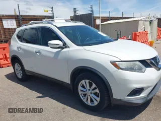 2016 Nissan Rogue SV with VIN KNMAT2MV0GP670288, listed as a IAAI auction lot 42202645 with 211,454 mi miles. Bid and sale history available at carsss.com. Image 13.