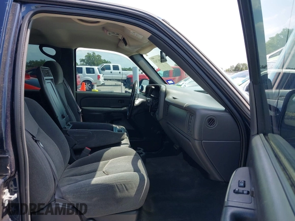 2005 Chevrolet Silverado 1500 LS with VIN 2GCEC13T551363608, listed as a IAAI auction lot 42081763 with 197,496 mi miles and . Bid and sale history available at DreamBid. Image 5.