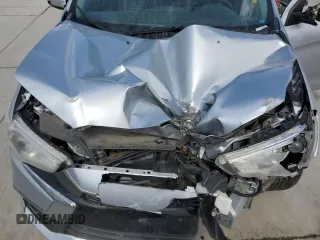 2016 Mitsubishi Outlander ES z VIN JA4AP3AU0GZ049072, wystawiony jako Copart lot #50887785 z przebiegiem 196 419 mil mil oraz Szkoda całkowita • Salvage title. Historia ofert i sprzedaży dostępna na DreamBid. Obrazek 12.