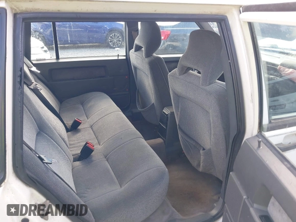 1994 Volvo 900 GLS with VIN YV1JS883XR3145743, listed as a IAAI auction lot 42216858 with 193,685 mi miles and . Bid and sale history available at DreamBid. Image 8.