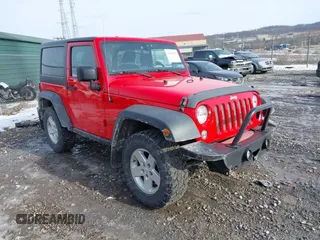 2018 Jeep Wrangler Willys Wheeler W z VIN 1C4AJWAG9JL906972, wystawiony jako IAAI lot #41431236 z przebiegiem 57 682 mil mil oraz . Historia ofert i sprzedaży dostępna na DreamBid. Obrazek 1.