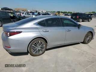 2022 Lexus ES 350 z VIN 58ADZ1B14NU126529, wystawiony jako Copart lot #52845625 z przebiegiem 59 445 mil mil oraz Szkody całkowita. Historia ofert i sprzedaży dostępna na DreamBid. Obrazek 3.