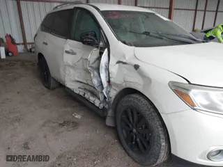 2016 Nissan Pathfinder SL with VIN 5N1AR2MN8GC602760, listed as a IAAI auction lot 41608173 with 124,117 mi miles. Bid and sale history available at carsss.com. Image 6.
