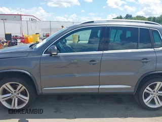 2016 Volkswagen Tiguan SE with VIN WVGAV7AX8GW083822, listed as a IAAI auction lot 42529779 with 65,437 mi miles and . Bid and sale history available at DreamBid. Image 15.