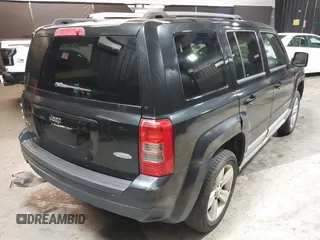 2011 Jeep Patriot Latitude with VIN 1J4NF1GB3BD105607, listed as a IAAI auction lot 42084734 with 173,377 mi miles and . Bid and sale history available at DreamBid. Image 4.