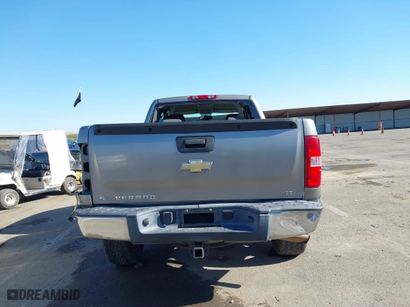 2007 Chevrolet Silverado 1500 LT w/1LT with VIN 1GCEC19J27Z609904, listed as a IAAI auction lot 41425797 with 294,241 mi miles. Bid and sale history available at carsss.com. Image 17.