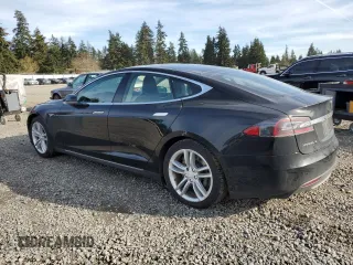 2015 Tesla Model S 85D with VIN 5YJSA1H28FFP78932, listed as a Copart auction lot 47893275 with 139,019 mi miles and Salvage Title. Bid and sale history available at carsss.com. Image 2.
