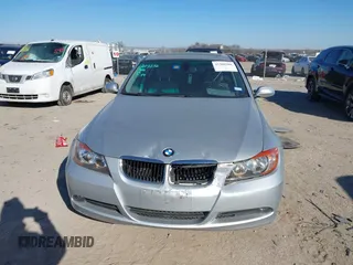 2007 BMW 3 Series 328i z VIN WBAVA33517KX73521, wystawiony jako IAAI lot #41389508 z przebiegiem 76 267 mil mil oraz . Historia ofert i sprzedaży dostępna na DreamBid. Obrazek 12.
