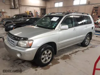 2004 Toyota Highlander with VIN JTEEP21AX40037031, listed as a IAAI auction lot 41798029 with 322,390 mi miles. Bid and sale history available at carsss.com. Image 2.