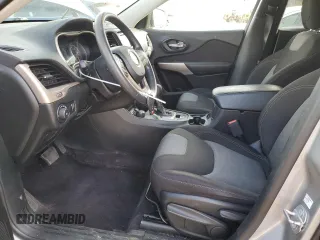 2018 Jeep Cherokee Latitude z VIN 1C4PJMCX2JD532405, wystawiony jako Copart lot #54792835 z przebiegiem 125 225 mil mil oraz Szkoda całkowita • Salvage title. Historia ofert i sprzedaży dostępna na DreamBid. Obrazek 7.