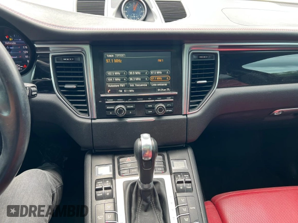 2016 Porsche Macan S with VIN WP1AB2A53GLB59073, listed as a Copart auction lot 64333075 with 148,584 mi miles and Clean title. Bid and sale history available at DreamBid. Image 10.