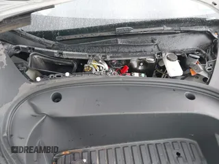 2023 Tesla Model 3 Performance z VIN 5YJ3E1EC8PF487550, wystawiony jako IAAI lot #42093712 z przebiegiem 27 305 mil mil oraz . Historia ofert i sprzedaży dostępna na DreamBid. Obrazek 10.
