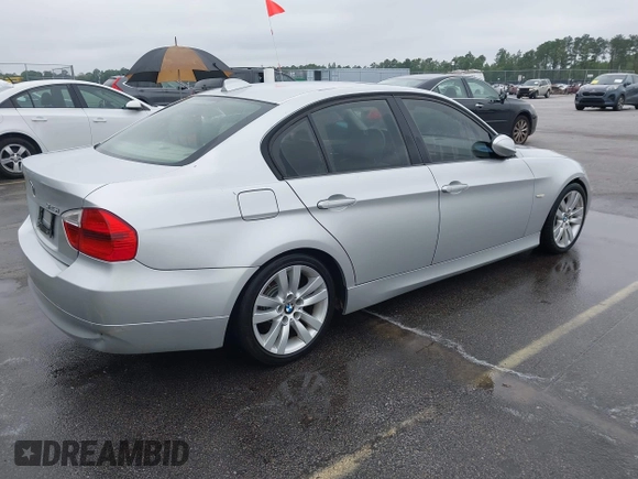 2006 BMW 3 Series 325i with VIN WBAVB13556K000616, listed as a IAAI auction lot 42422569 with 201,931 mi miles and . Bid and sale history available at DreamBid. Image 4.