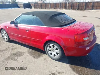2005 Audi A4 3.0L with VIN WAUDT48HX5K003992, listed as a IAAI auction lot 41457976 with 129,271 mi miles. Bid and sale history available at carsss.com. Image 3.