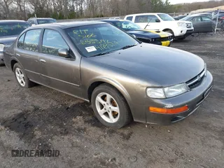 1999 Nissan Maxima GXE z VIN JN1CA21D5XT224092, wystawiony jako IAAI lot #41895314 z przebiegiem Nie podano mil oraz . Historia ofert i sprzedaży dostępna na DreamBid. Obrazek 1.