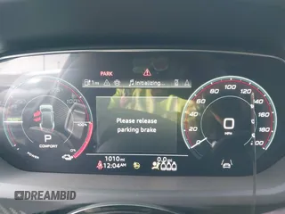 2024 Audi RS e-tron GT z VIN WAUBHBFW5R7900659, wystawiony jako IAAI lot #41797376 z przebiegiem 1010 mil mil oraz . Historia ofert i sprzedaży dostępna na DreamBid. Obrazek 7.