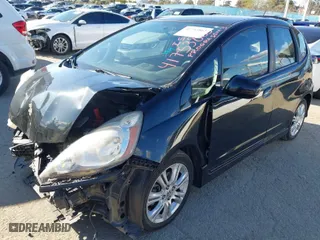 2010 Honda Fit Sport with VIN JHMGE8H41AC004269, listed as a IAAI auction lot 41753863 with 90,888 mi miles. Bid and sale history available at carsss.com. Image 2.