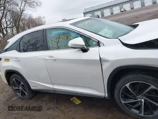 2019 Lexus RX with VIN 2T2BGMCA1KC037143, listed as a IAAI auction lot 41720474 with 101,971 mi miles. Bid and sale history available at carsss.com. Image 14.