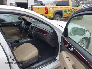 2013 Hyundai Equus Signature with VIN KMHGH4JH1DU063881, listed as a IAAI auction lot 41607502 with 96,123 mi miles and . Bid and sale history available at DreamBid. Image 5.