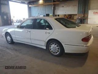 2000 Mercedes-Benz E-Class AWD with VIN WDBJF82J1YX029676, listed as a Copart auction lot 79412174 with 96,324 mi miles and Clean Title. Bid and sale history available at carsss.com. Image 2.