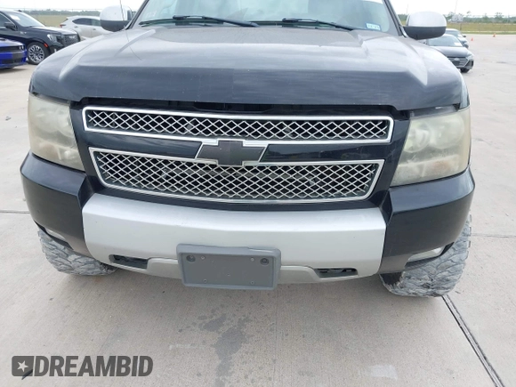 2008 Chevrolet Avalanche LTZ with VIN 3GNFK12348G145932, listed as a IAAI auction lot 42149307 with 1 mi miles. Bid and sale history available at carsss.com. Image 6.