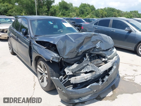 2015 BMW 3 Series 328i с VIN WBA3A5G5XFNS88465, выставлен на аукционе IAAI как лот 42676570 с пробегом 125 139 миль миль и . История ставок и продаж доступна на DreamBid. Изображение 6.