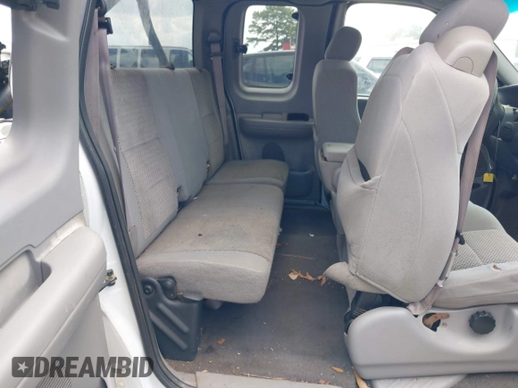 2002 Ford F-150 XL with VIN 1FTRX17W82NB98190, listed as a IAAI auction lot 42441761 with 276,107 mi miles and . Bid and sale history available at DreamBid. Image 8.