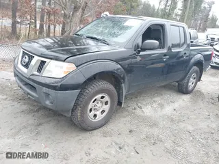 2015 Nissan Frontier SV with VIN 1N6AD0EV1FN766745, listed as a IAAI auction lot 41553521 with 107,919 mi miles. Bid and sale history available at carsss.com. Image 17.