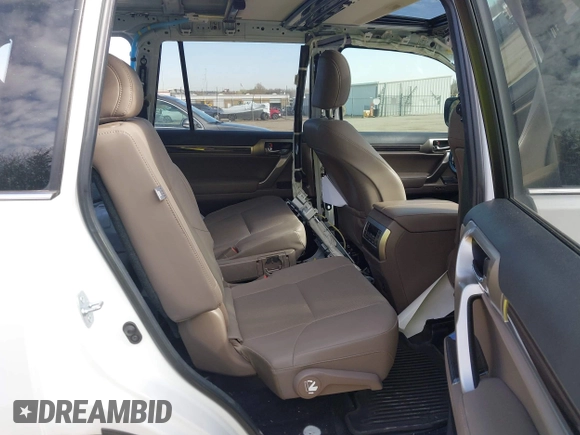 2020 Lexus GX 460 Premium z VIN JTJAM7BX9L5256329, wystawiony jako IAAI lot #41752935 z przebiegiem 84 822 mil mil oraz . Historia ofert i sprzedaży dostępna na DreamBid. Obrazek 8.