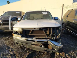 1999 Chevrolet Silverado 1500 LS with VIN 1GCEC19V4XZ108466, listed as a IAAI auction lot 41818802 with 1 mi miles. Bid and sale history available at carsss.com. Image 12.