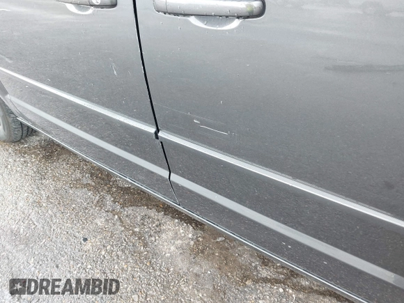 2016 Dodge Grand Caravan SXT with VIN 2C4RDGCG3GR242133, listed as a IAAI auction lot 40412052 with 95,091 mi miles and . Bid and sale history available at DreamBid. Image 20.