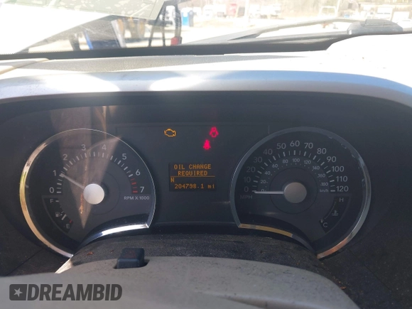 2006 Mercury Mountaineer Premier z VIN 4M2EU48886UJ10270, wystawiony jako IAAI lot #41805609 z przebiegiem 204 798 mil mil oraz . Historia ofert i sprzedaży dostępna na DreamBid. Obrazek 7.