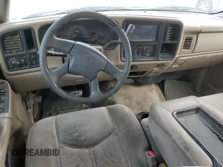 2003 Chevrolet Silverado 1500HD LS z VIN 1GCGC13U93F124103, wystawiony jako Copart lot #87912555 z przebiegiem 286 357 mil mil oraz Czysty tytuł • Clean title. Historia ofert i sprzedaży dostępna na DreamBid. Obrazek 8.