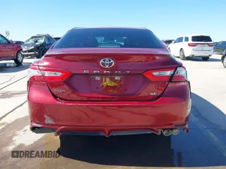 2018 Toyota Camry LE z VIN 4T1B11HK9JU583160, wystawiony jako IAAI lot #41707215 z przebiegiem 134 214 mil mil oraz . Historia ofert i sprzedaży dostępna na DreamBid. Obrazek 17.